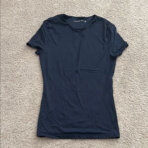 Abercrombie
Soft Matte Seamless Tuckable Baby Tee